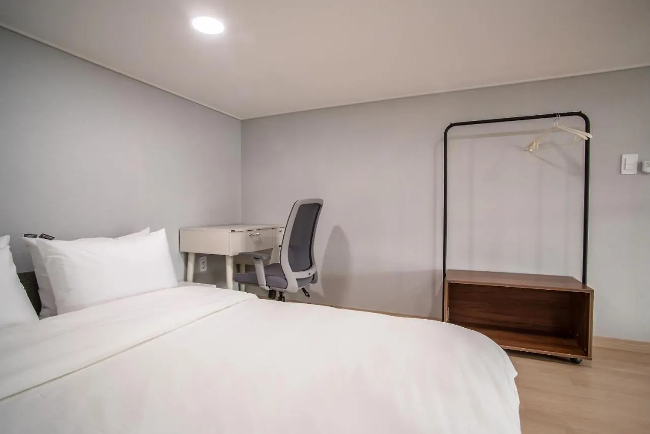 Aparthotel Jeju Central Park Residence